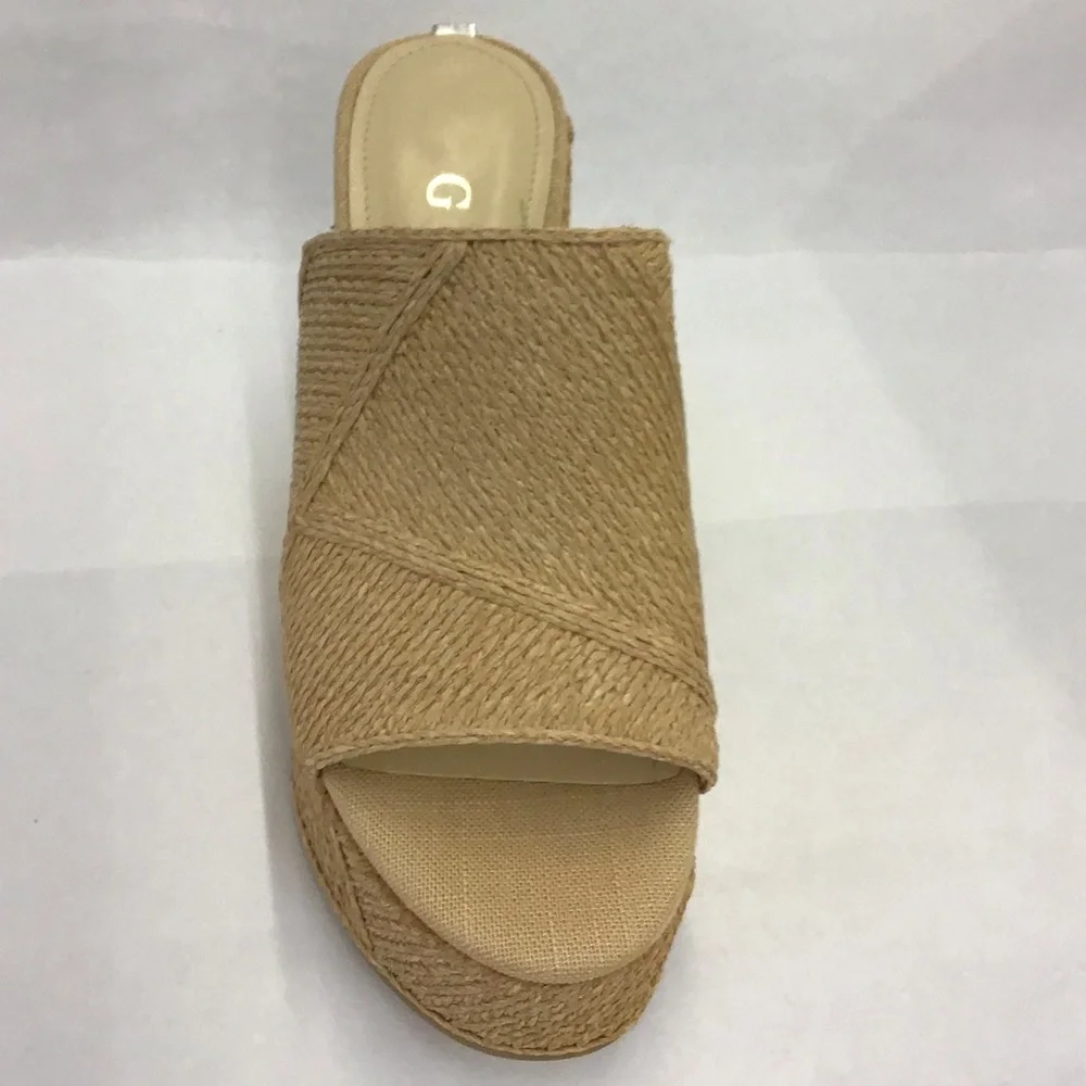New Womens Evenz Heels by Guess Size 7